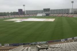 Hampshire v Middlesex: Day 2 Lunch Update