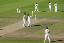 WATCH & LISTEN: Middlesex v Surrey Day 4 SCC