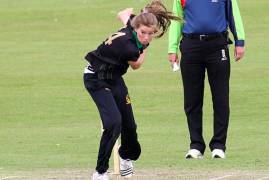 MIDDLESEX WOMEN SIGN LAUREN BELL TO BOOST T20 TITLE DEFENCE