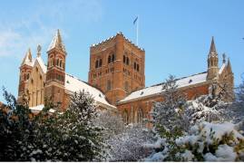 WATCH THE EXCLUSIVE MIDDLESEX MEMBERS' CAROL CONCERT NOW! 