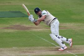 Middlesex v Warwickshire: Day 3 Watch & Listen