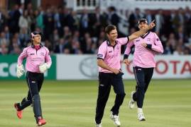 Middlesex v Kent Spitfires: Watch & Listen