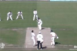 DURHAM V MIDDLESEX - DAY ONE MATCH ACTION