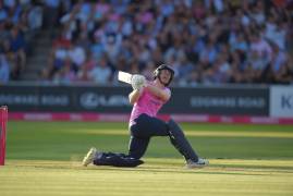 MIDDLESEX SECURE DERBY DOUBLE | MIDDLESEX v SURREY | MATCH ACTION