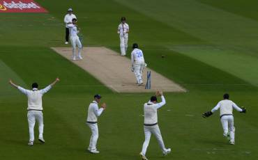 MATCH ACTION | DAY ONE V SUSSEX